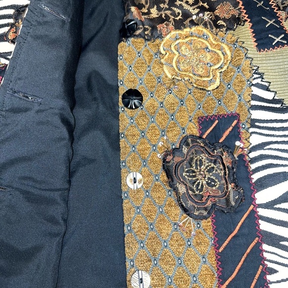 Vintage statement piece Button-Up Jacket with Floral  Zebra Pattern. Artsy Boho - Picture 12 of 15